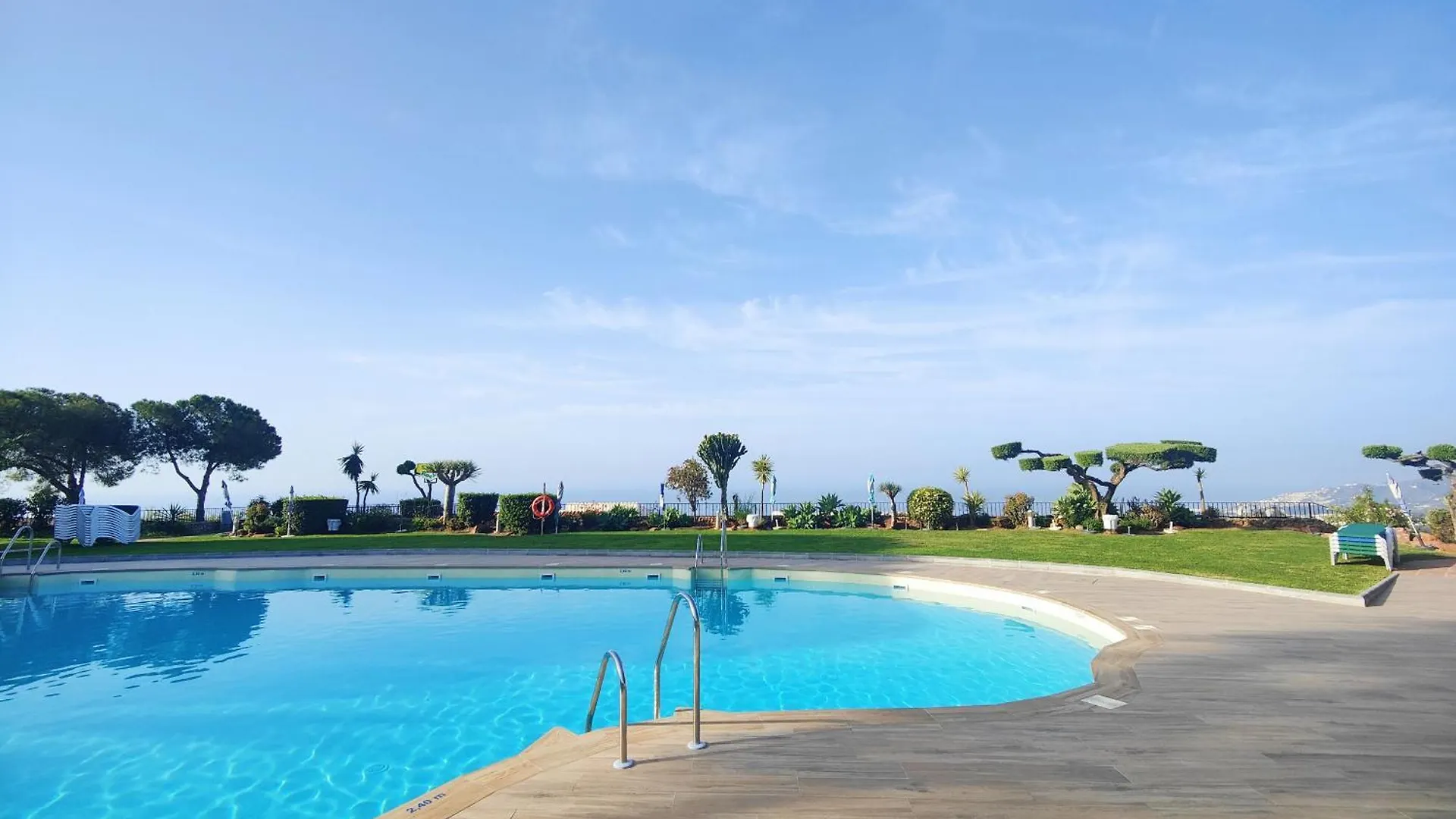 Ap417 Los Mandarinos Nerja 0*,  Espagne