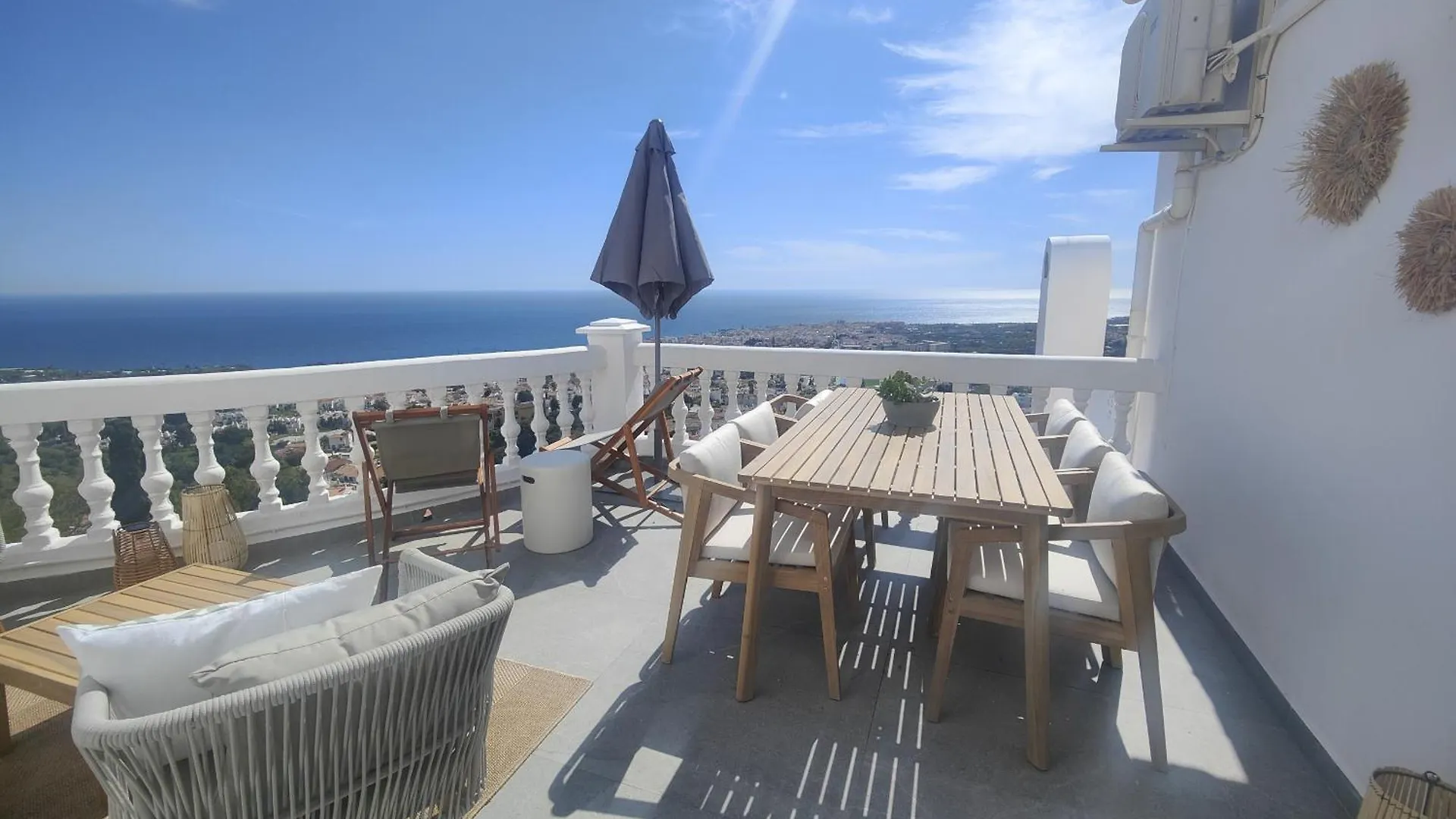 Ap417 Los Mandarinos Nerja Espagne
